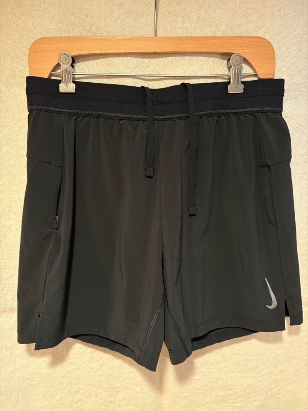 Nike shorts with compression liner, men M, NWOT